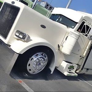 Meet your Posher, Jesus